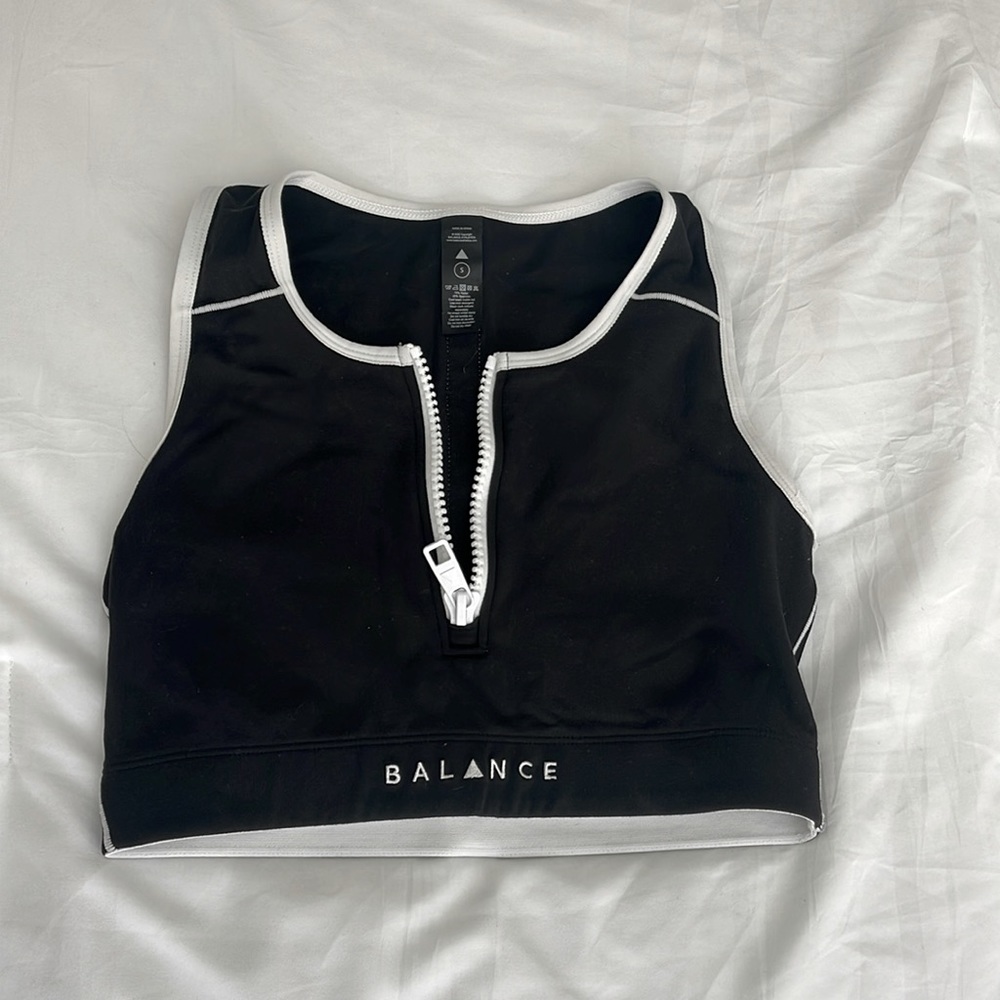 Balance Athletics / Vitality Black Workout Crop top